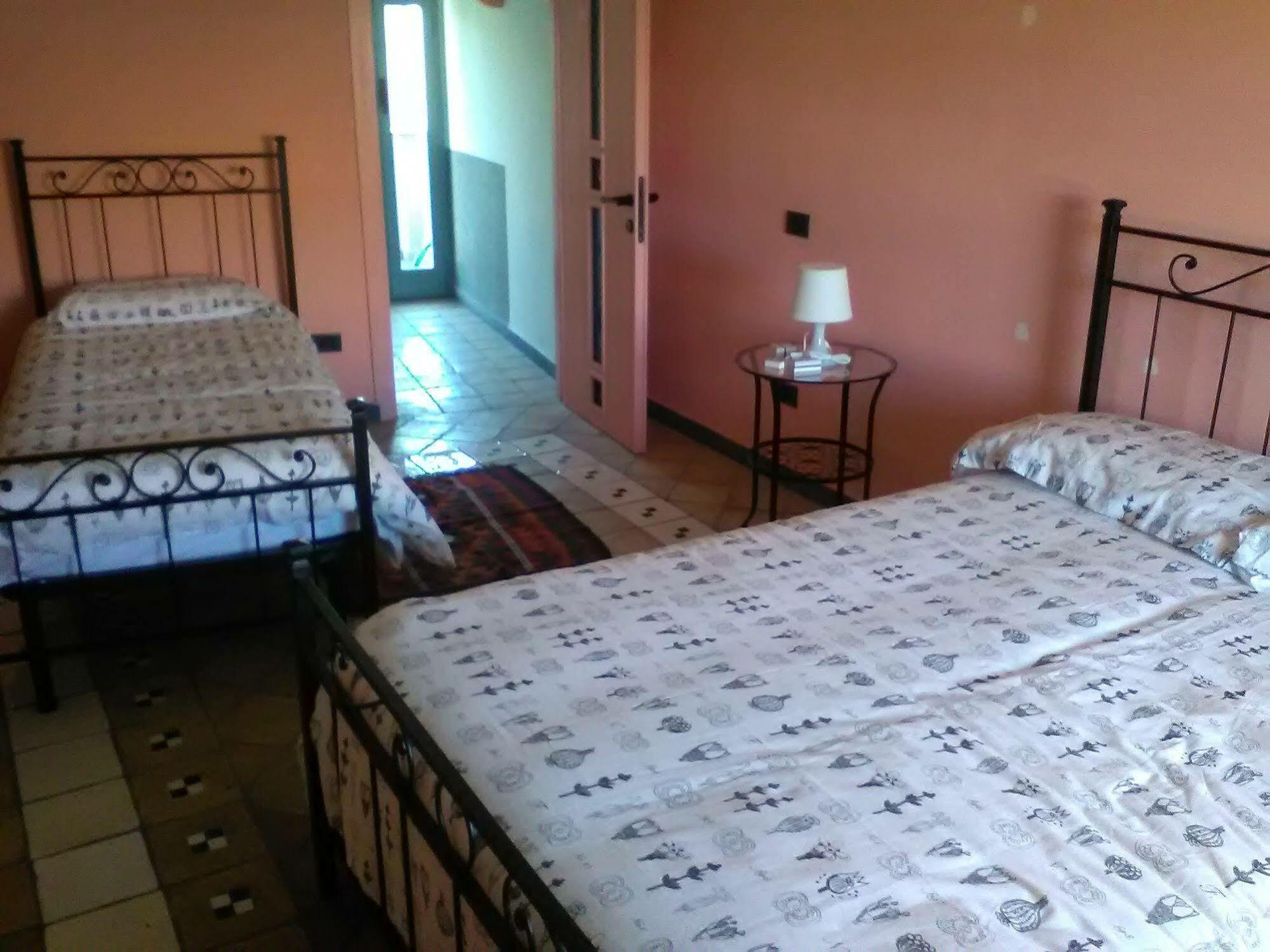 סרזאנה Marieta Rooms מראה חיצוני תמונה